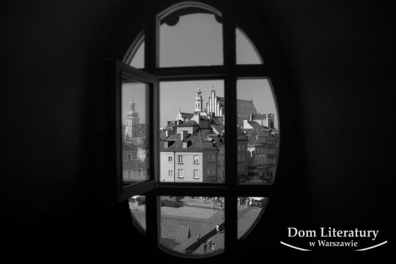 Pokoje Goscinne Dom Literatury Varşovia Exterior foto